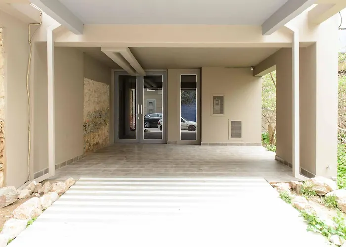 Bright Loft With Terrance - Next To Metro Kerameikos